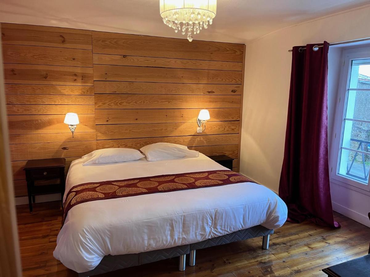 L'Hostellerie De Sevremont Saint-Michel-Mont-Mercure المظهر الخارجي الصورة